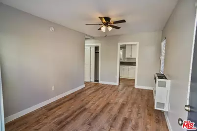 5724 La Mirada Ave, Los Angeles, CA 90038 - Photo 3