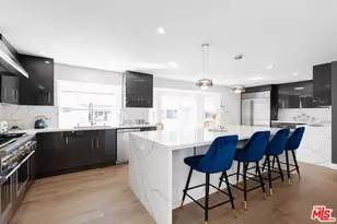 18721 Hatteras St, Tarzana, CA 91356 - Photo 7