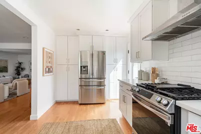 6703 Gold Pl, Los Angeles, CA 90042 - Photo 15
