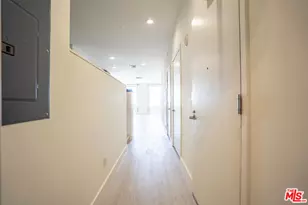 3810 Wilshire Blvd, Los Angeles, CA 90010 - Photo 3