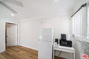 1163 W 38th St, Los Angeles, CA 90037 - Photo 21