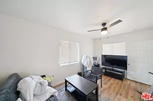 1163 W 38th St, Los Angeles, CA 90037 - Photo 11