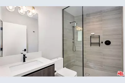 2021 Davies Way, Los Angeles, CA 90046 - Photo 15