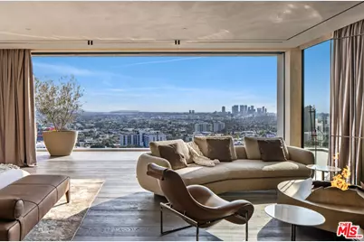 8741 St Ives Dr, Los Angeles, CA 90069 - Photo 11