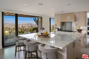 8080 Laurel View Dr, Los Angeles, CA 90069 - Photo 7