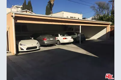 6111 Afton Pl, Los Angeles, CA 90028 - Photo 11