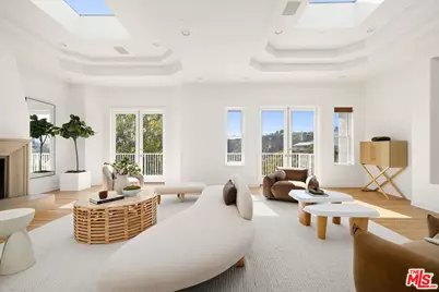 1939 Stradella Rd, Los Angeles, CA 90077 - Photo 5