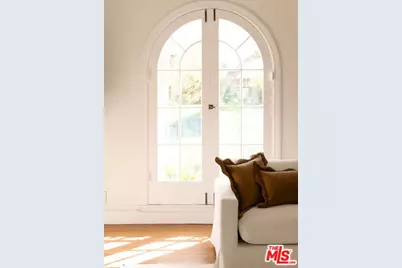 441 S Muirfield Rd, Los Angeles, CA 90020 - Photo 13