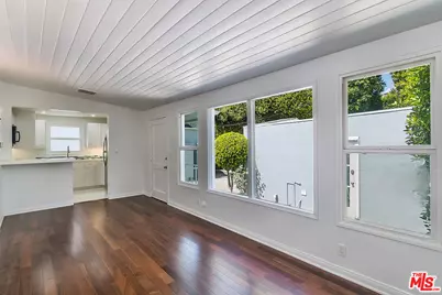 9025 Ashcroft Ave, West Hollywood, CA 90048 - Photo 17