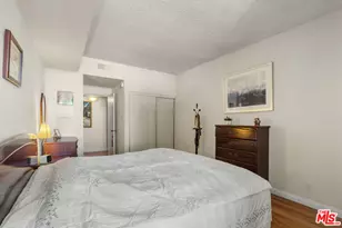 729 S Hobart Blvd, Los Angeles, CA 90005 - Photo 11