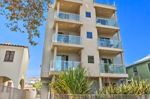 819 S Holt Ave, Los Angeles, CA 90035 - Photo 13