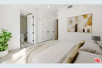 137 N Doheny Dr, West Hollywood, CA 90048 - Photo 27