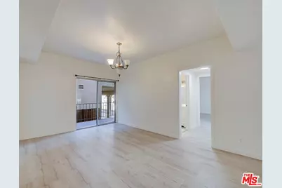 324 S Elm Dr #102, Beverly Hills, CA 90212 - Photo 3