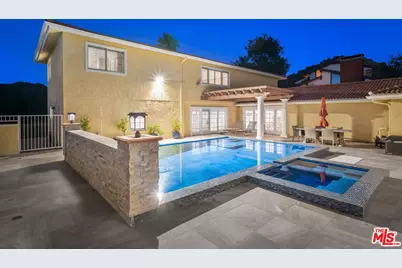 2315 N Hobart Blvd, Los Angeles, CA 90027 - Photo 27