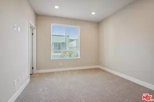 6746 W Gill Way, Los Angeles, CA 90068 - Photo 15