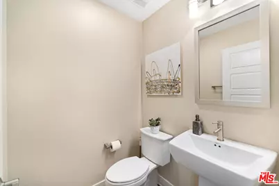 6746 W Gill Way, Los Angeles, CA 90068 - Photo 13