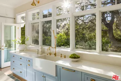 782 Ranch Ln, Pacific Palisades, CA 90272 - Photo 21