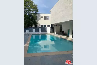 2034 Holly Dr, Los Angeles, CA 90068 - Photo 7