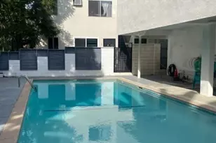 2034 Holly Dr, Los Angeles, CA 90068 - Photo 7