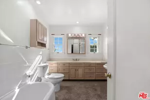 3680 Colonial Ave, Los Angeles, CA 90066 - Photo 9