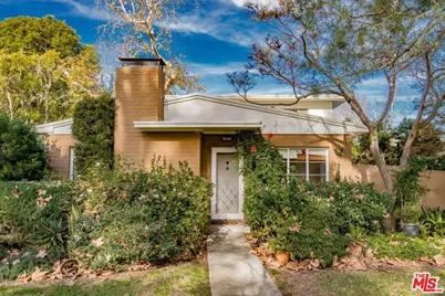 5233 Village Grn, Los Angeles, CA 90016 - Photo 1