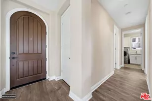 5929 Spelthorne Ln, Los Angeles, CA 90034 - Photo 13