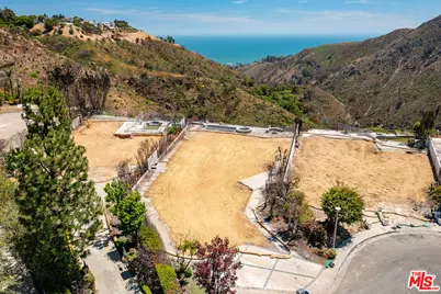 1120 Cumbre Alta Ct, Pacific Palisades, CA 90272 - Photo 15