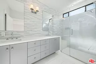 1021 Westmount Dr, West Hollywood, CA 90069 - Photo 21