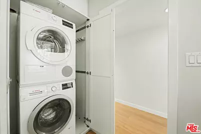 1021 Westmount Dr #102, West Hollywood, CA 90069 - Photo 13