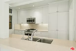 1021 Westmount Dr, West Hollywood, CA 90069 - Photo 9