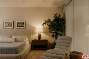 702 N Doheny Dr, West Hollywood, CA 90069 - Photo 13