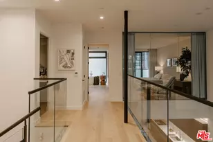 702 N Doheny Dr, West Hollywood, CA 90069 - Photo 5