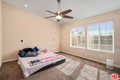 9516 Mendiburu Rd, California City, CA 93505 - Photo 17