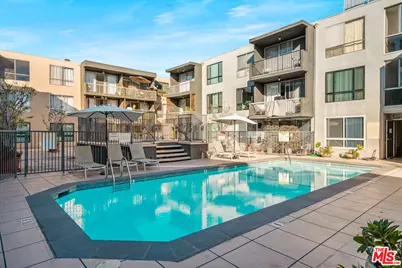 1745 Camino Palmero St #104, Los Angeles, CA 90046 - Photo 35