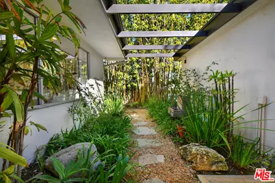 3517 Scadlock Ln, Sherman Oaks, CA 91403 - Photo 7