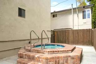 700 Westmount Dr, West Hollywood, CA 90069 - Photo 23