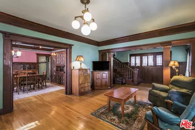 2657 Van Buren Pl, Los Angeles, CA 90007 - Photo 15