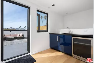 212 Bay St #103, Santa Monica, CA 90405 - Photo 29