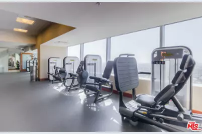 900 W Olympic Blvd #39E, Los Angeles, CA 90015 - Photo 19