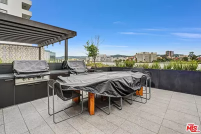 10777 Wilshire Blvd #207, Los Angeles, CA 90024 - Photo 25