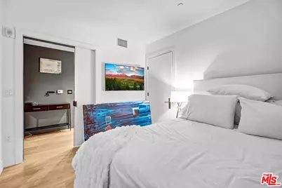 10777 Wilshire Blvd #207, Los Angeles, CA 90024 - Photo 15