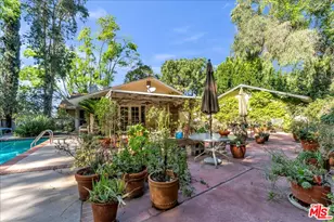 13084 Blairwood Dr, Studio City, CA 91604 - Photo 33