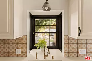 1110 N Beverly Glen Blvd, Los Angeles, CA 90077 - Photo 7