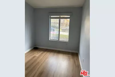 8735 Cedros Ave #3, Panorama City, CA 91402 - Photo 5
