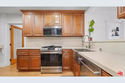 3801 Sutro Ave, Los Angeles, CA 90008 - Photo 19