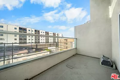 1036 S Serrano Ave #401, Los Angeles, CA 90006 - Photo 25