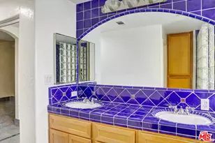 630 E Walnut St, Pasadena, CA 91101 - Photo 15