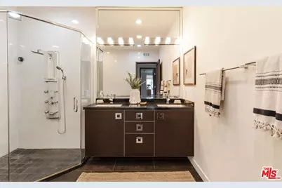 812 N Croft Ave #301, West Hollywood, CA 90069 - Photo 7