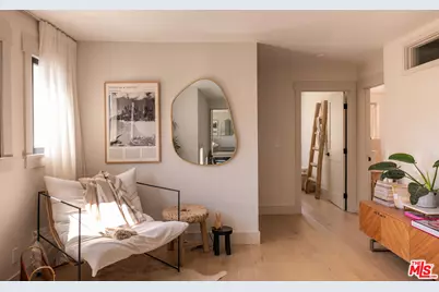 1715 S Kingsley Dr, Los Angeles, CA 90006 - Photo 1