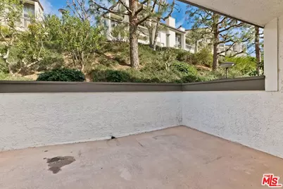 1726 Palisades Dr, Pacific Palisades, CA 90272 - Photo 7